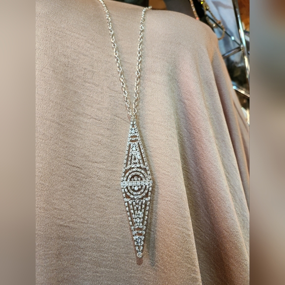 Crystal Encrusted Statement Necklace/Broach - Picture 4 of 17